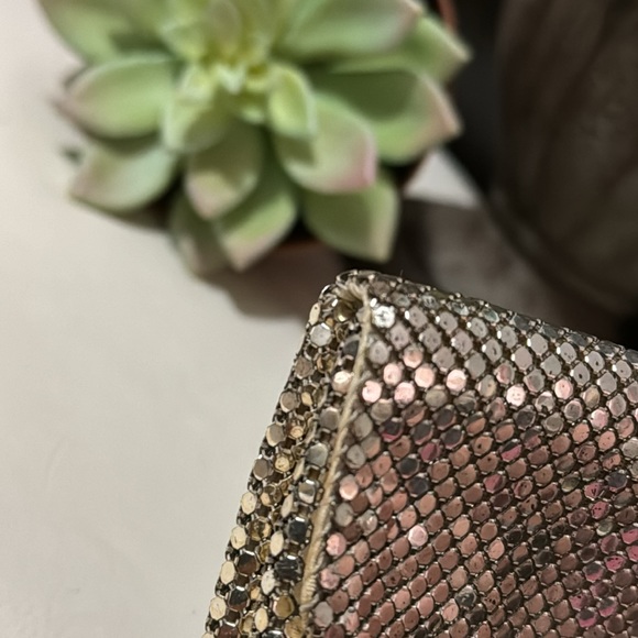 Vintage Whiting & Davis Co. Clutch-Silver-Flap Snap Closure-Made in the USA - Picture 16 of 16